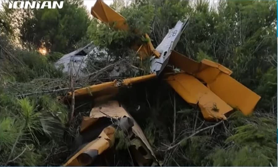 Πτώση πυροσβεστικού αεροσκάφους στη Ζάκυνθο - Σώος ο πιλότος